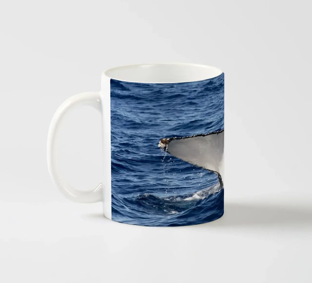 Coda di balena tazza in ceramica da Léa Lefebvre Photography