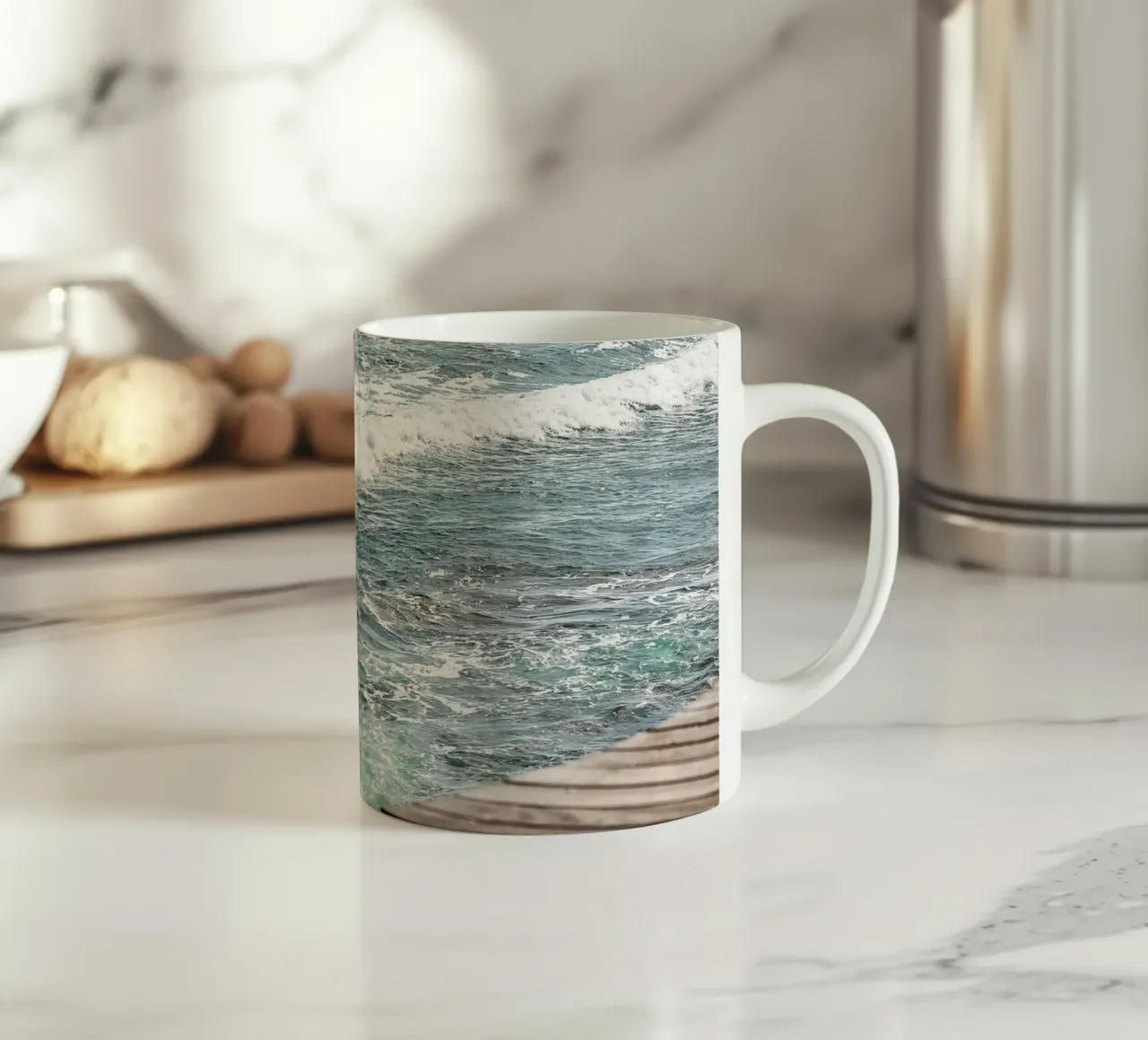 Een wandeling langs het water keramische mok van Léa Lefebvre Photography