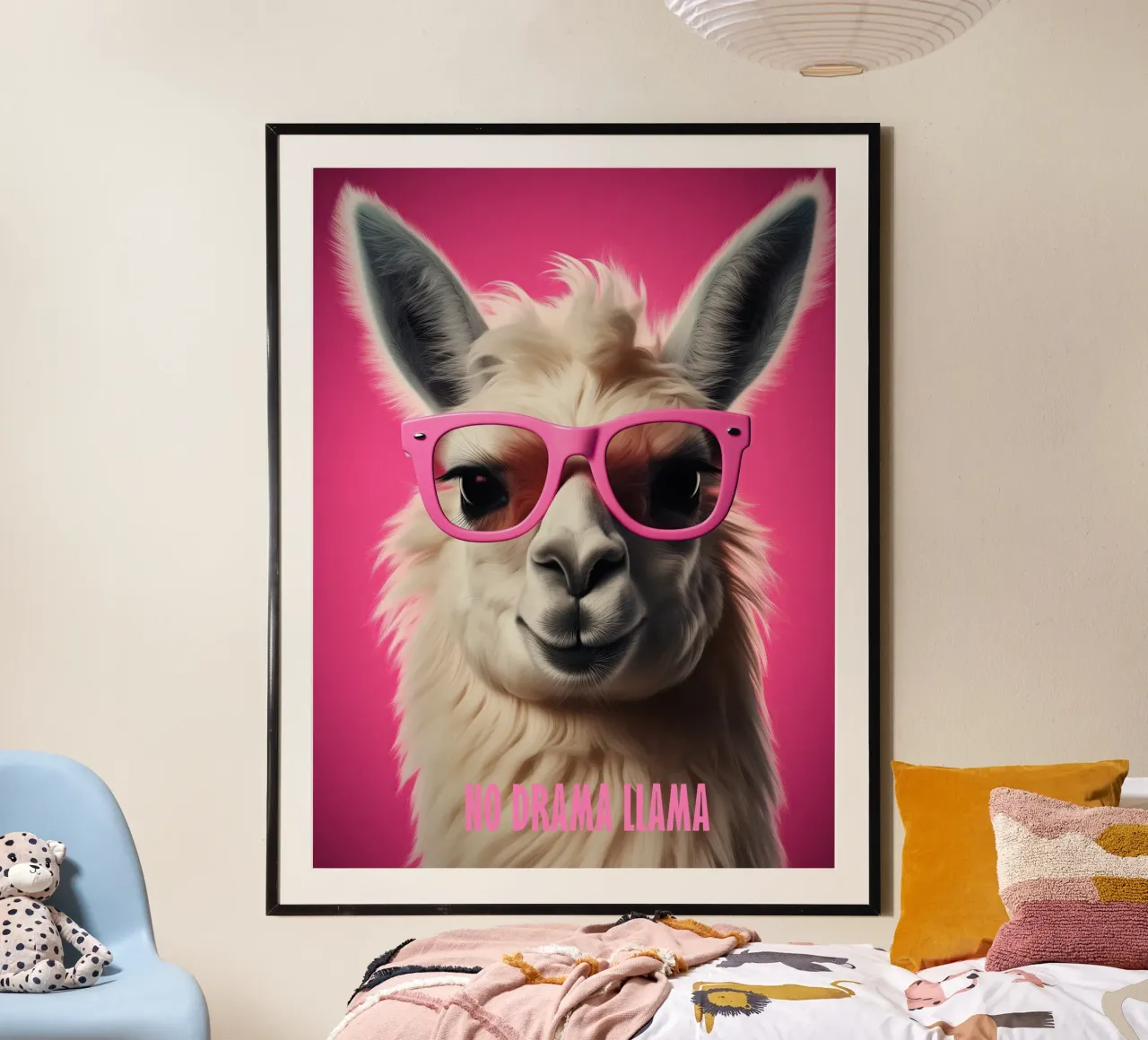 No Drama LLama | Divertente lama con occhiali da sole rosa poster con telaio in alluminio da Autofocus