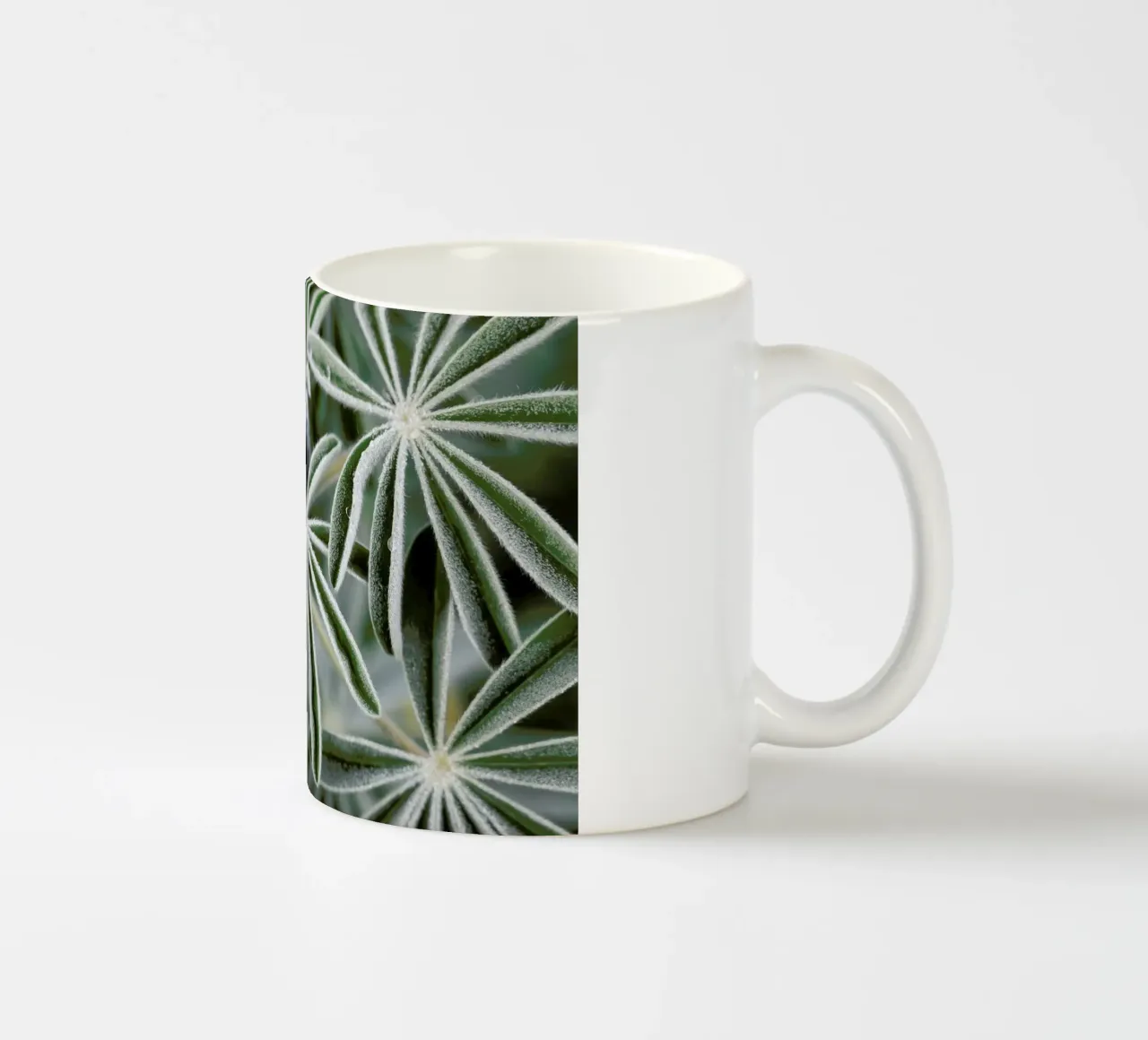 Blue Lupine #7 tazza in ceramica da Tal Paz-Fridman