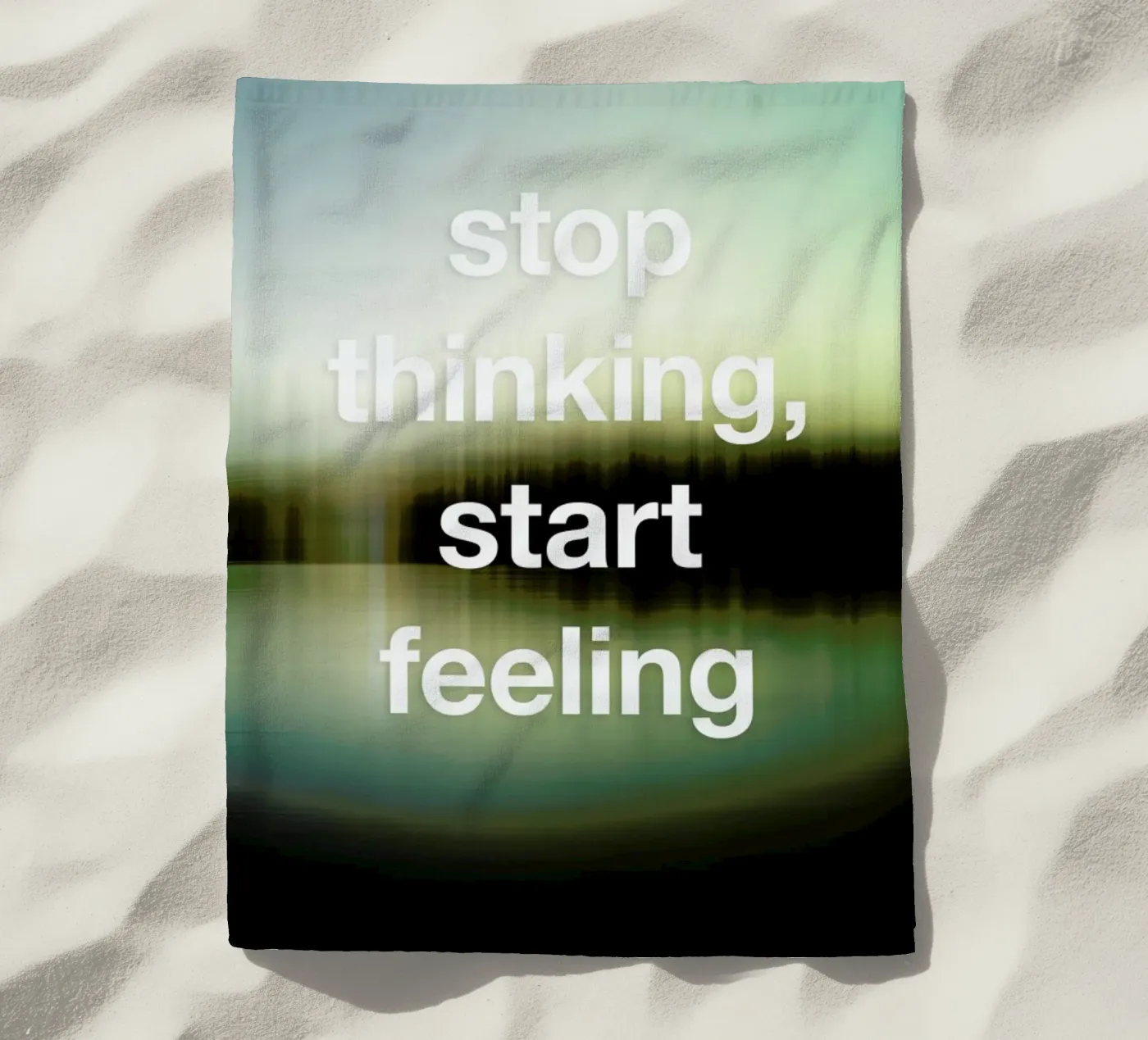 Stop Thinking strandhanddoek van Angelo Cerantola