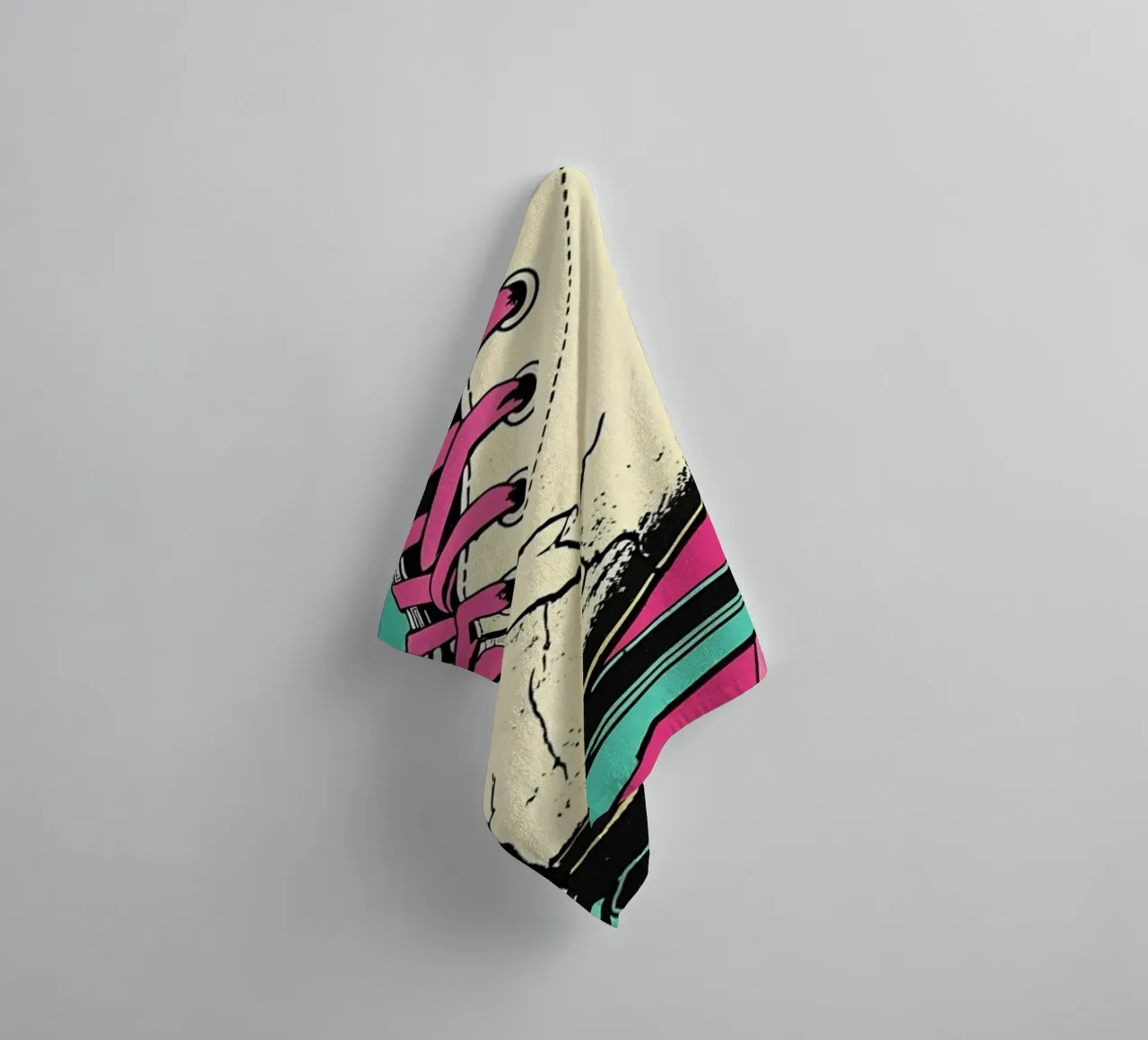 Rollschuh - Pop Art Handtuch von ColorCrash Gallery