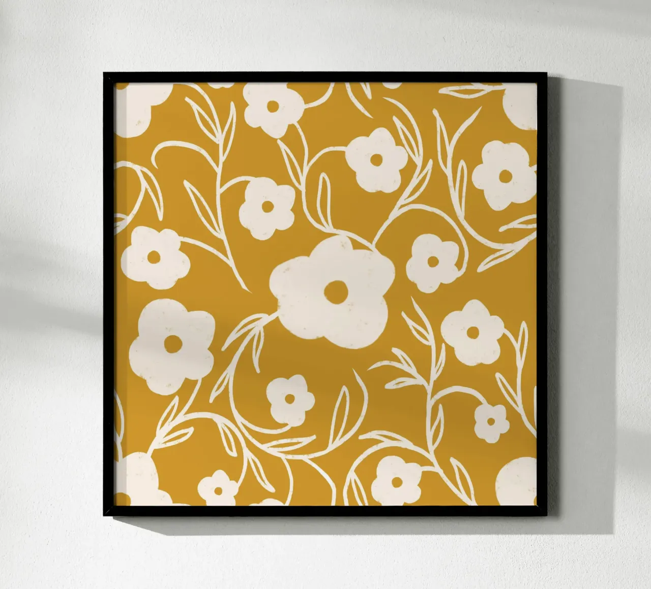 Margherita d'oro in fiore - Giallo floreale astratto poster con telaio in legno da susanacosta