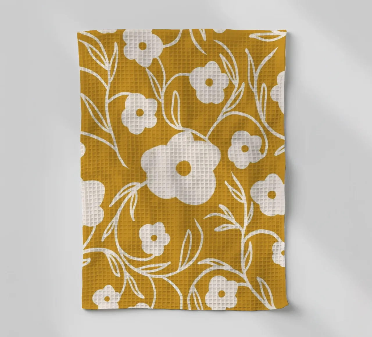 Golden Daisy Bloom - Floral abstrait jaune torchon de susanacosta