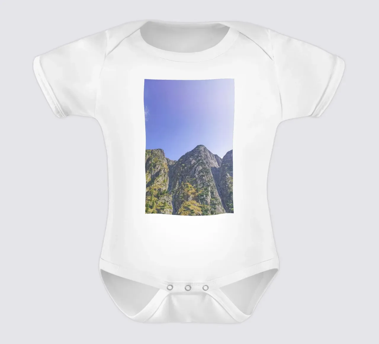 The Best Day short-sleeve baby romper by Nur Mut