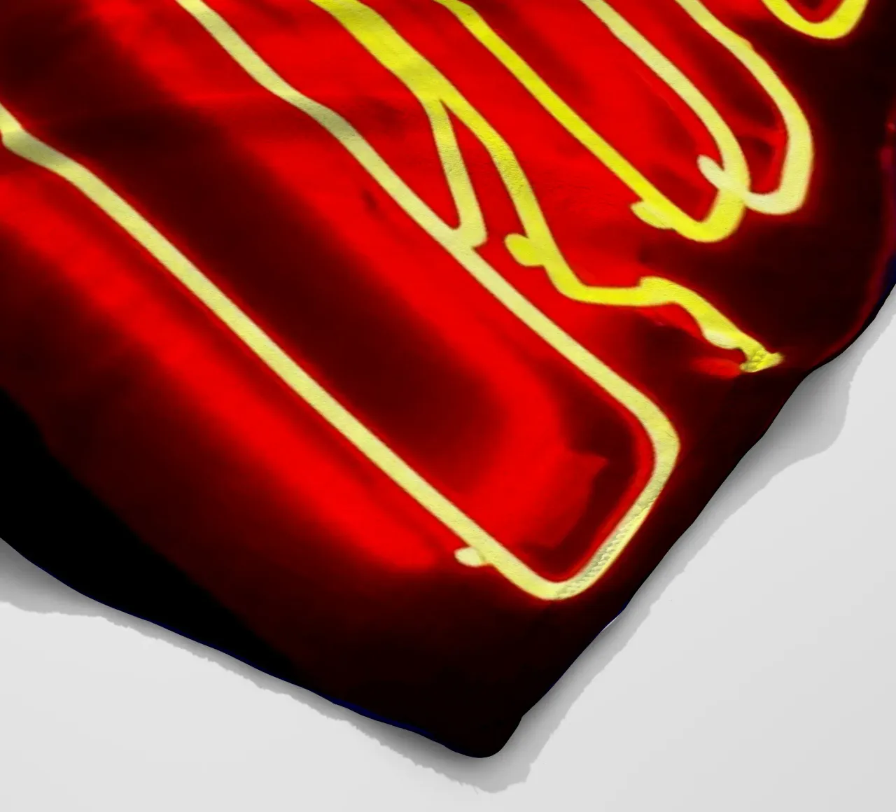 Burger - Pop Art coperta in pile da ColorCrash Gallery