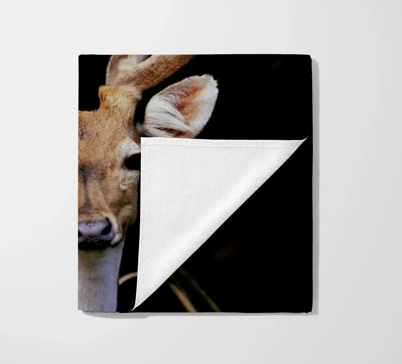 Forest Deer strandhanddoek van Natural Kingdom