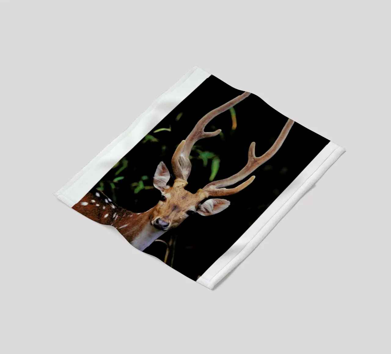 Forest Deer coperta in pile da Natural Kingdom
