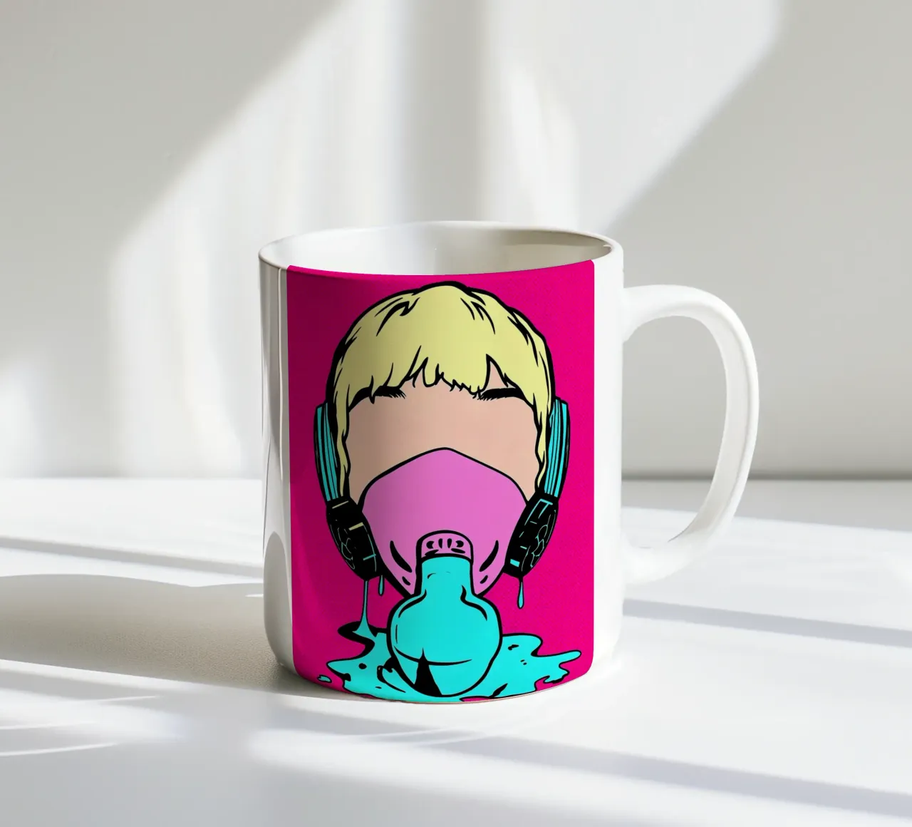 Maschera di gas - Pop Art tazza in ceramica da ColorCrash Gallery