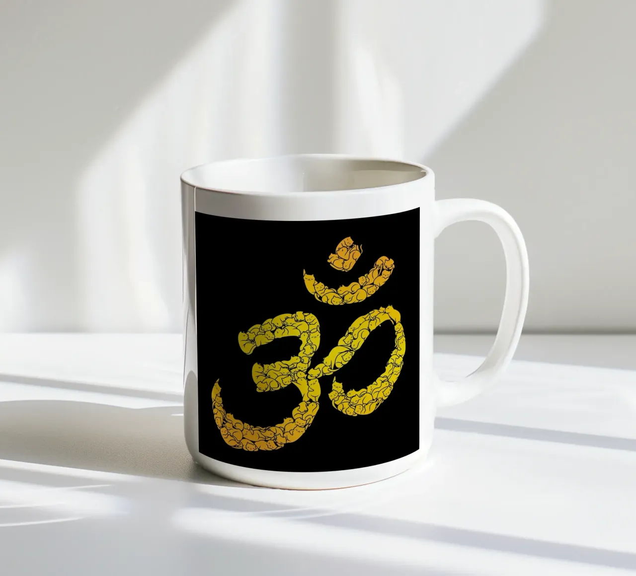 Om Cat tazza in ceramica da Tobe Fonseca