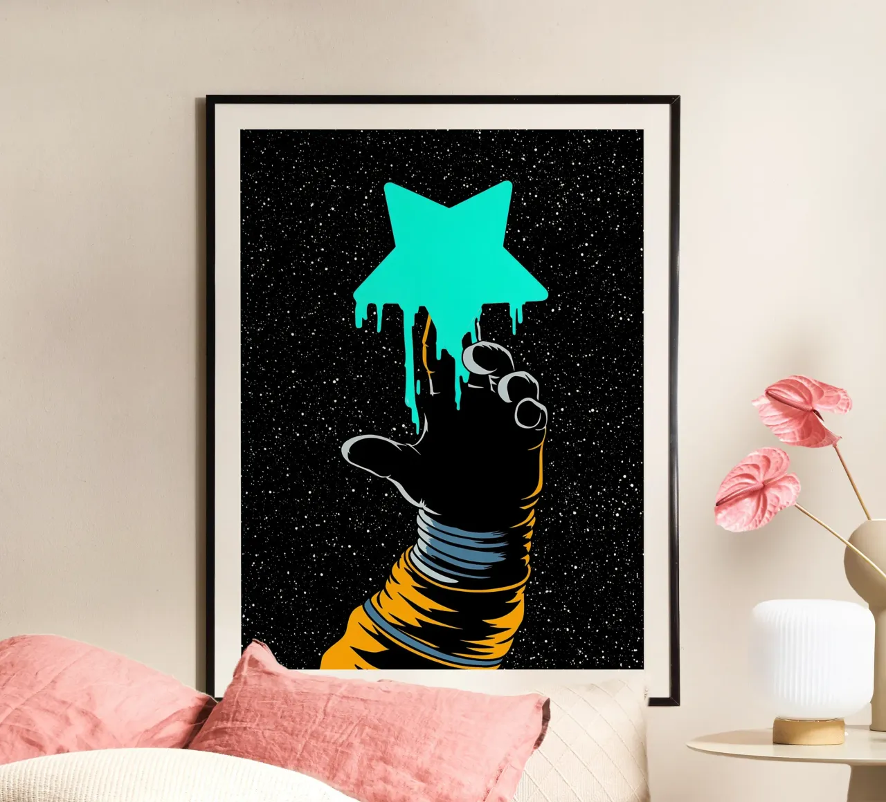 Astronauta che tocca la stella - Pop Art poster con telaio in alluminio da ColorCrash Gallery