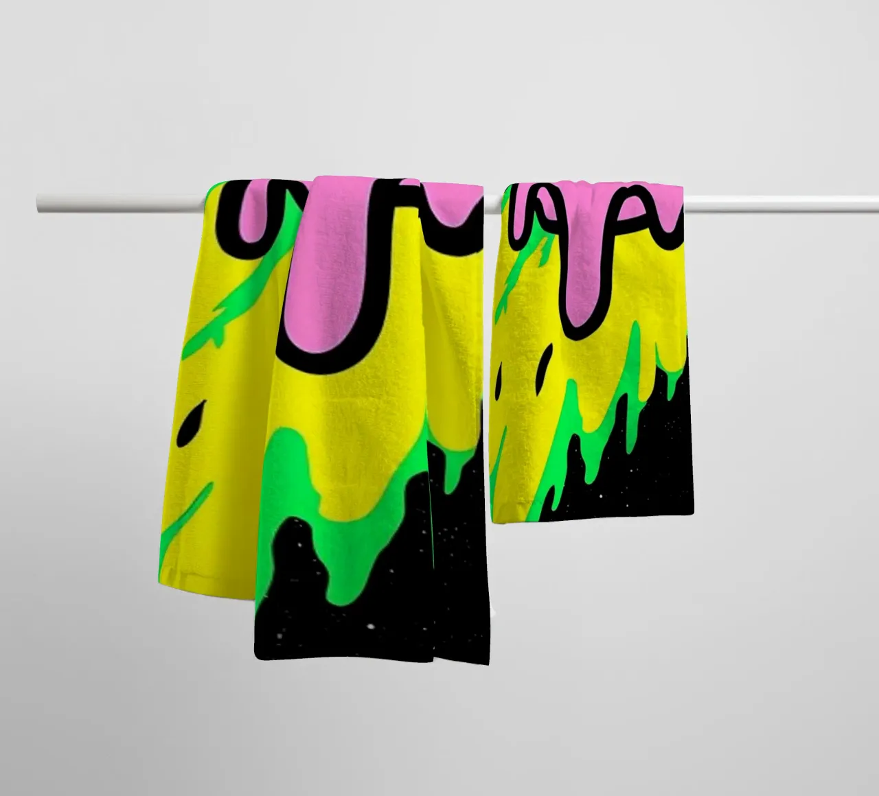 Meteoro en fusión - Pop Art toalla de baño de ColorCrash Gallery