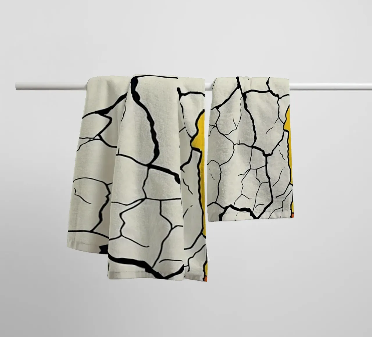 Piede screpolato - Pop Art asciugamano da bagno da ColorCrash Gallery