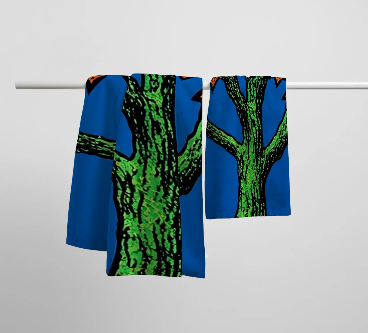 Albero dal fogliame arancione - Pop Art asciugamano da bagno da ColorCrash Gallery