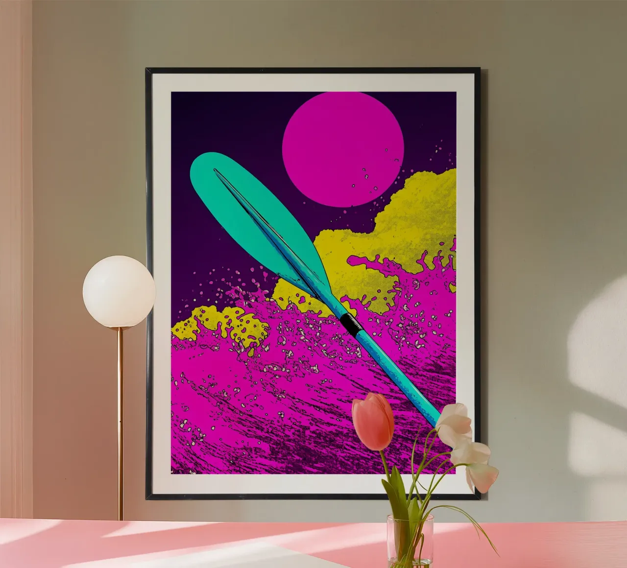 Pagaiare nell'onda - Pop Art poster con telaio in alluminio da ColorCrash Gallery