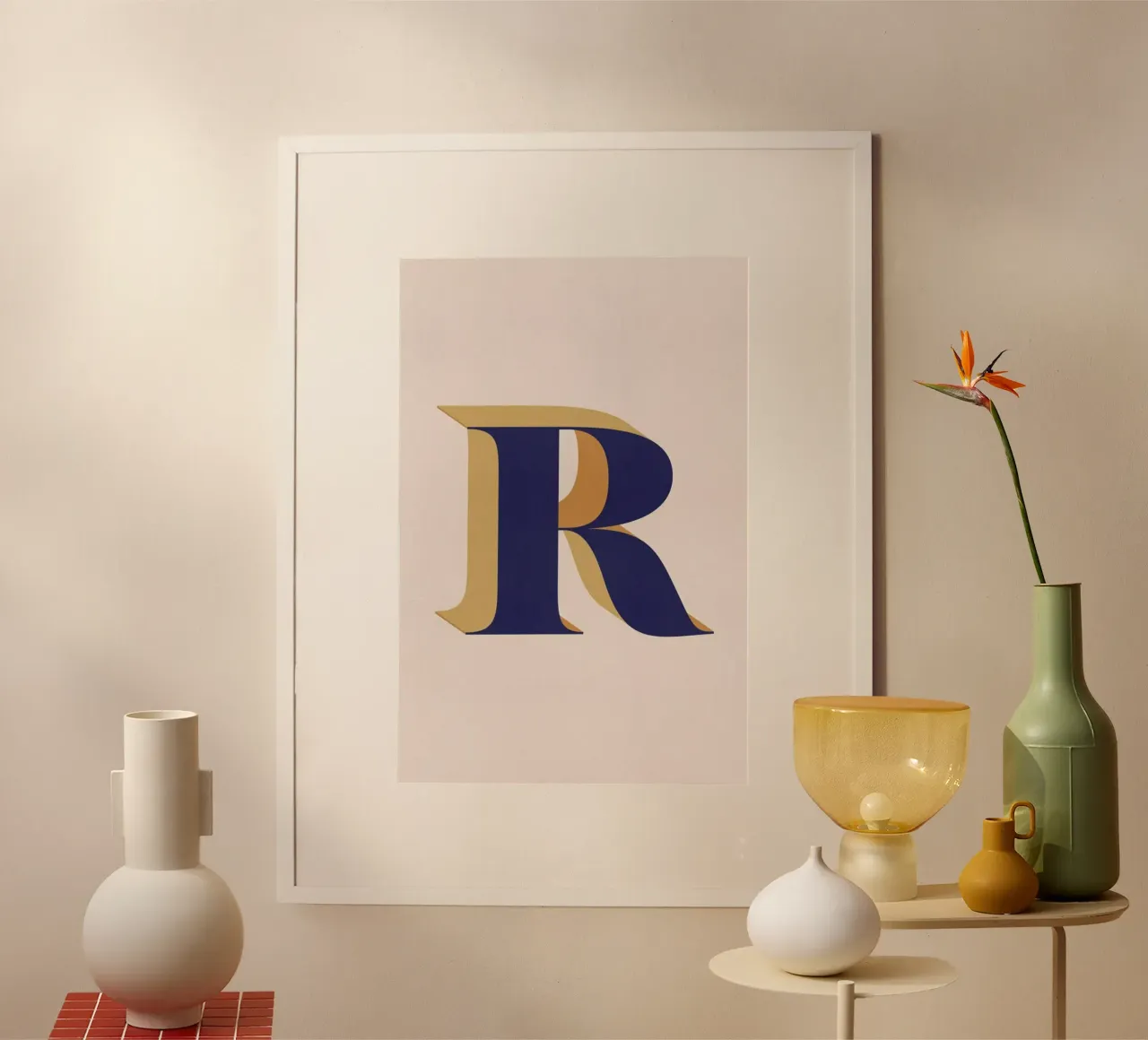 Blue R poster con telaio in alluminio da daylight design studio