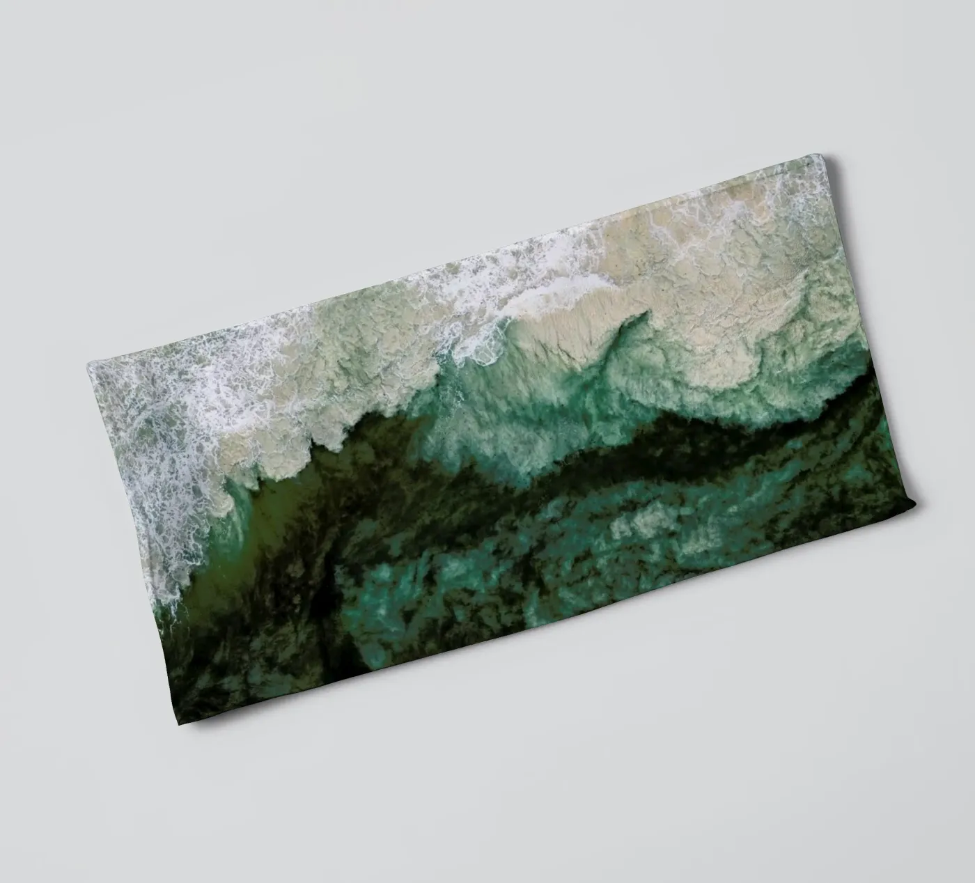 Deep towel by ROBERTO H
