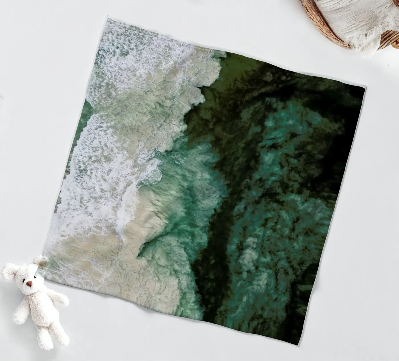Deep fleece blanket by ROBERTO H