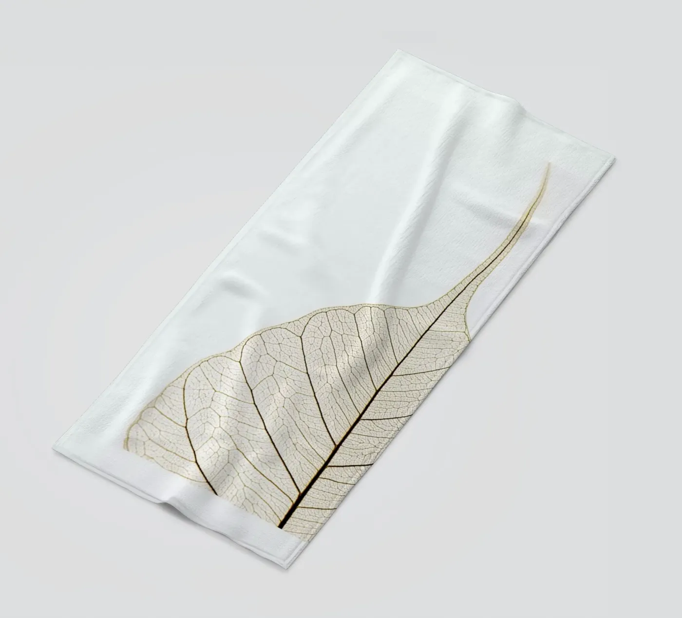 Translucent Leaf serviette de plage de Flora & Fauna