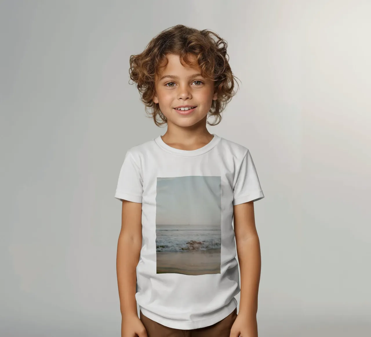 Ocean Breeze kids t-shirt by Alexandra Hellweg