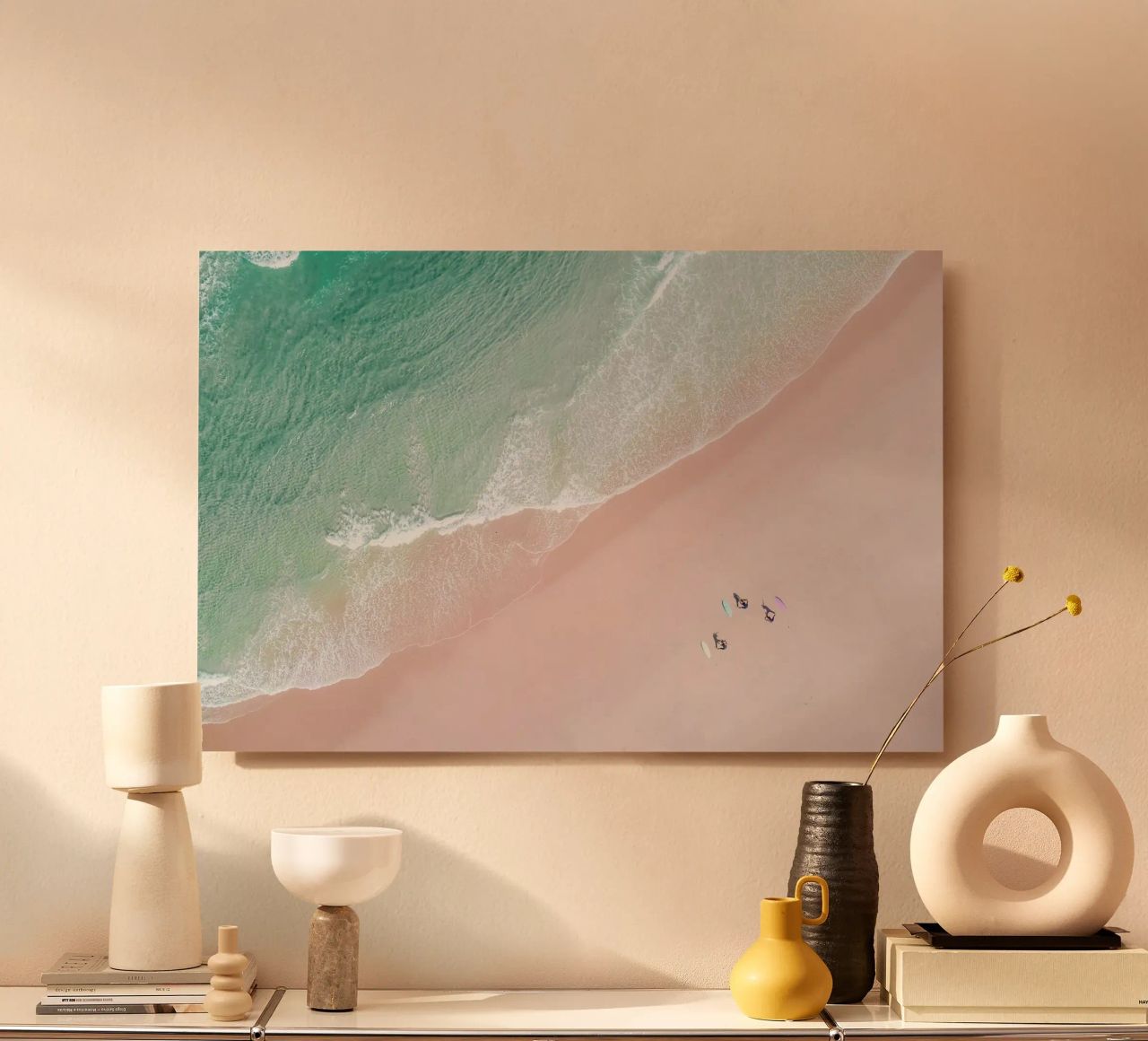 Aerial Beach - Ocean Surf Yoga Alu-Dibond von Ingrid Beddoes