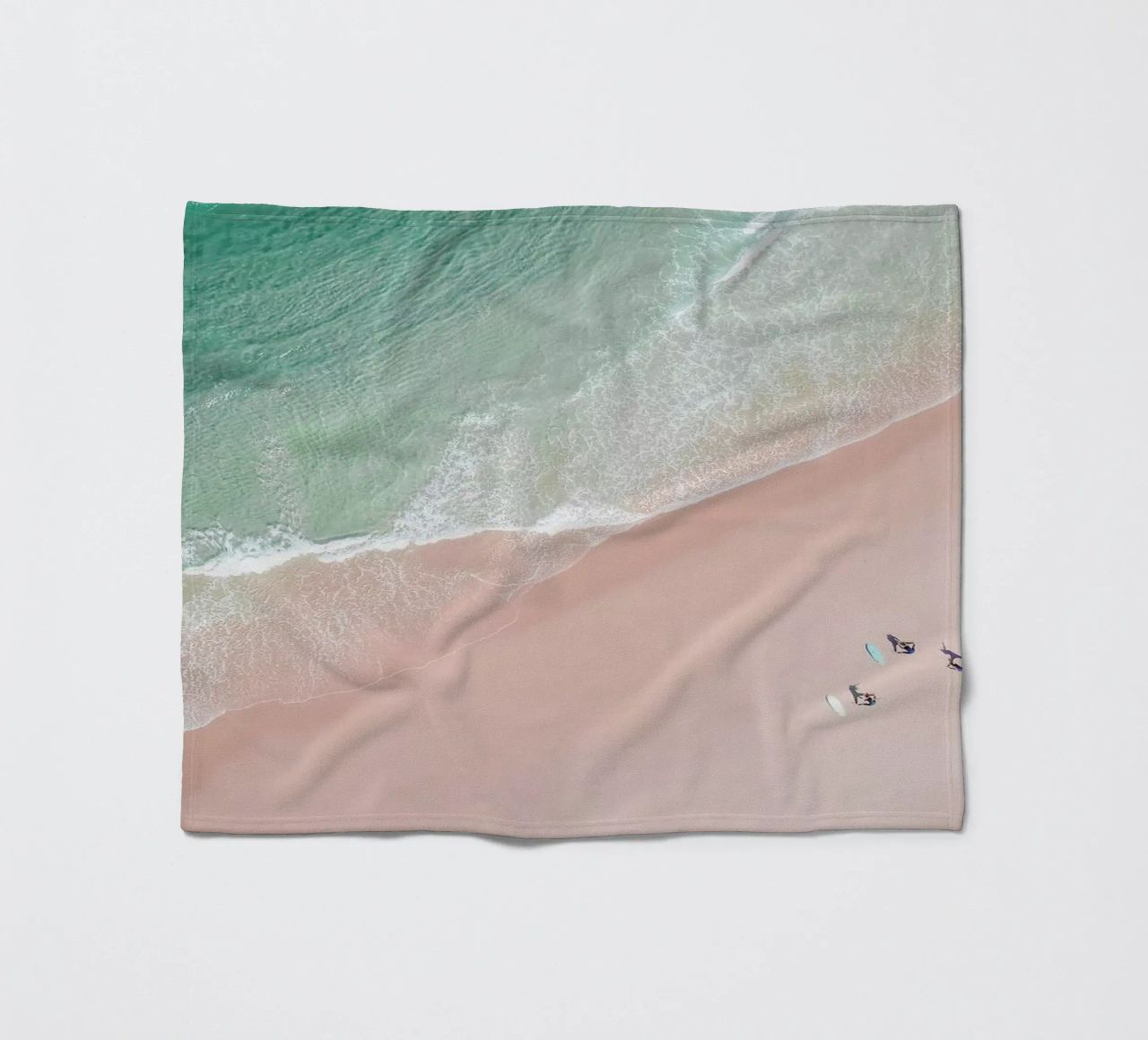 Aerial Beach - Ocean Surf Yoga Fleecedecke von Ingrid Beddoes