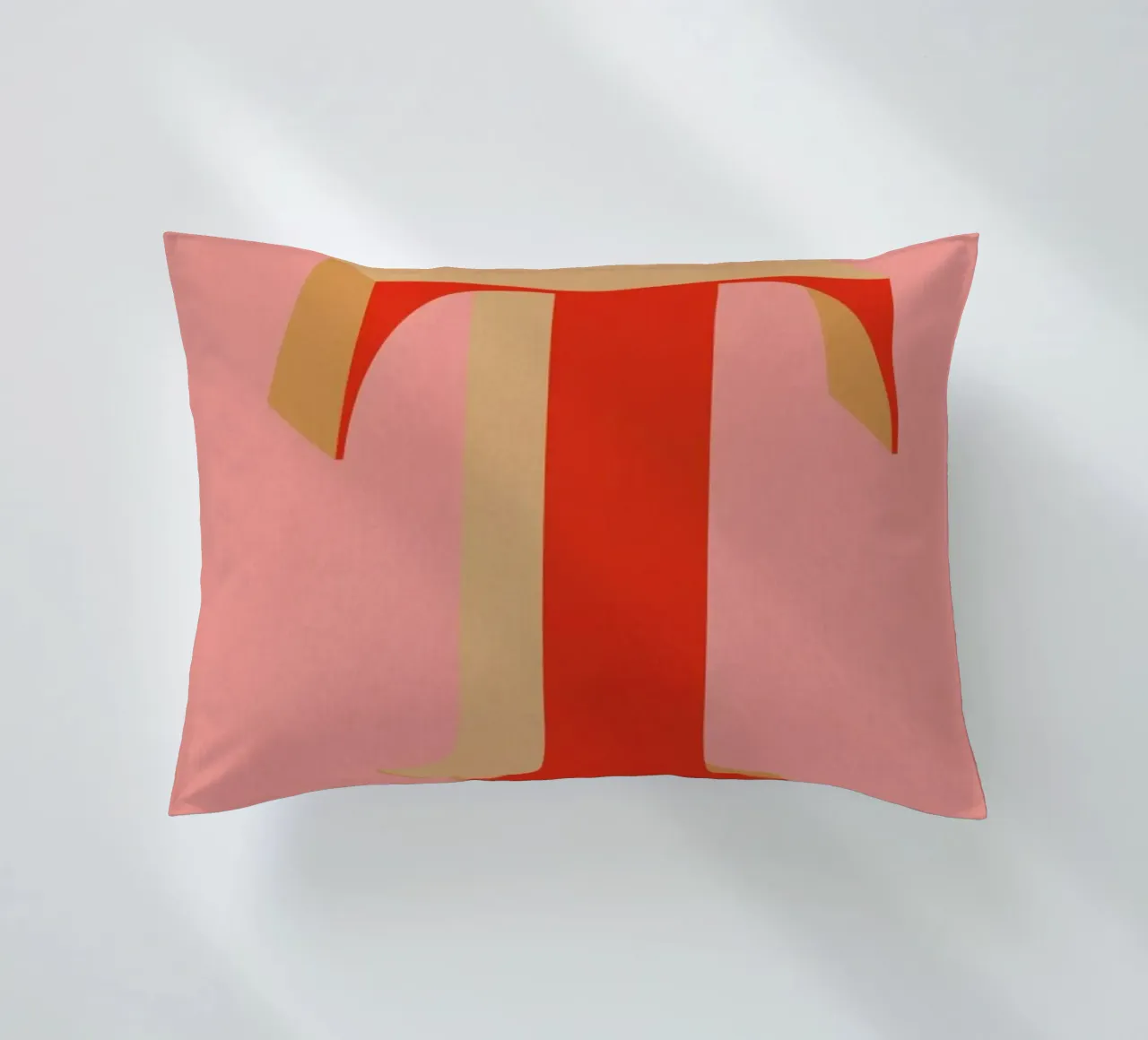 Red T cuscino da daylight design studio