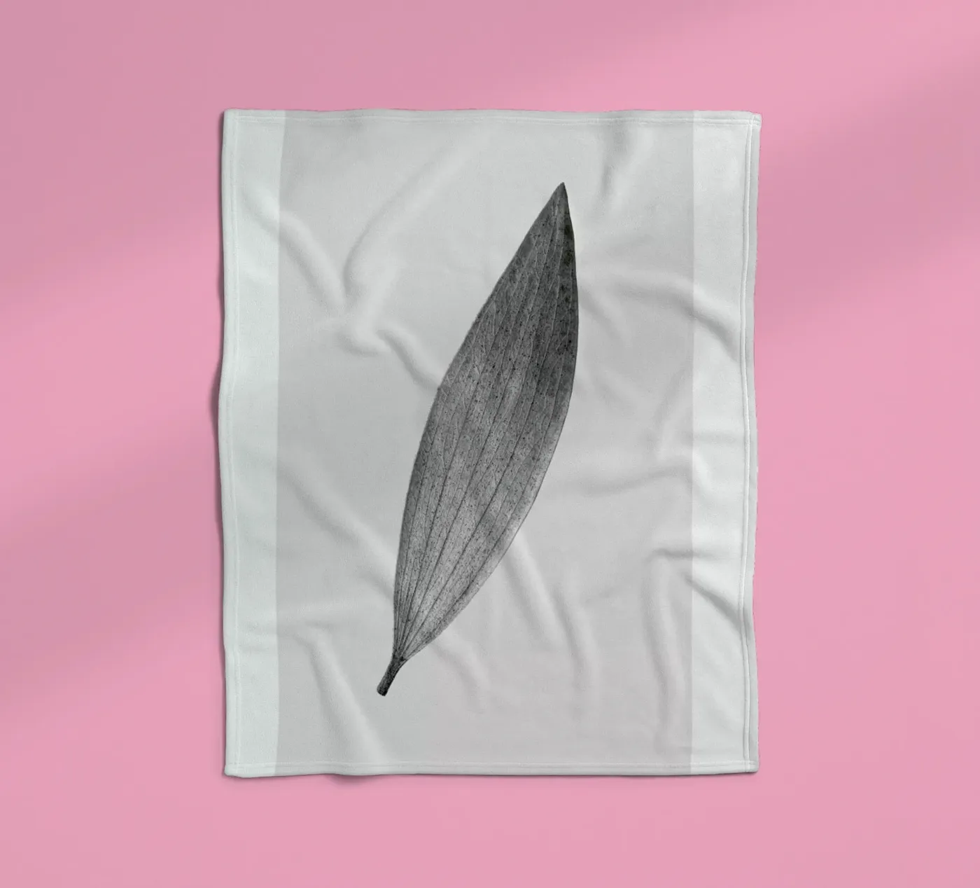Eucalyptus Leaf Fleecedecke von Flora & Fauna