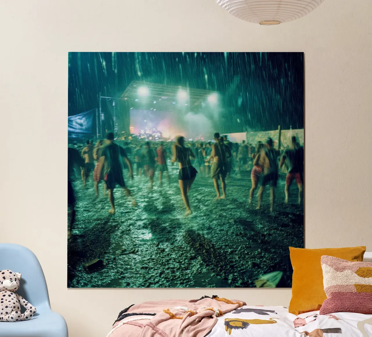 Paris Explosif: Das musikalische Chaos in der Stadt der Lichter Poster von By Night