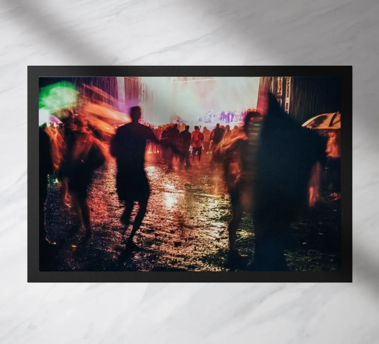 Paris Déchaîné: un momento magico in un festival tempestoso zerbino da By Night