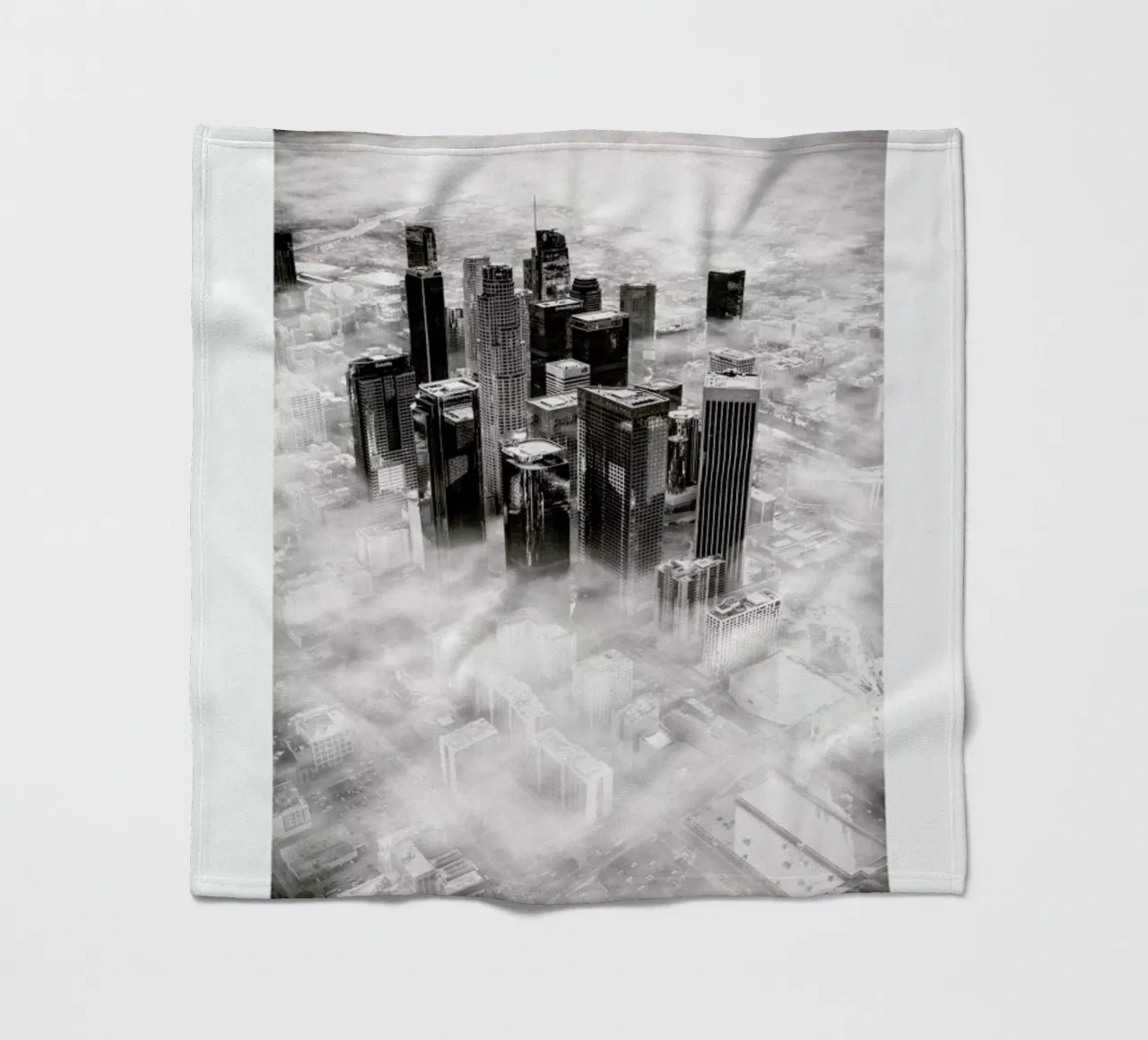 L.A. from Above coperta in pile da METROPOLIS