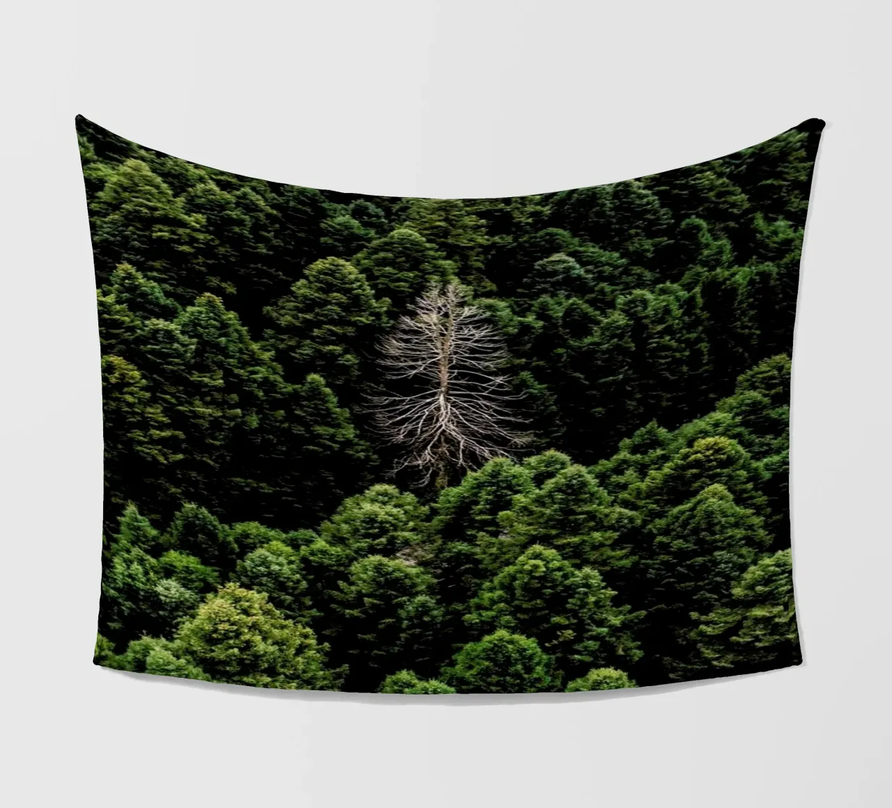 Alone Fleecedecke von ROBERTO H