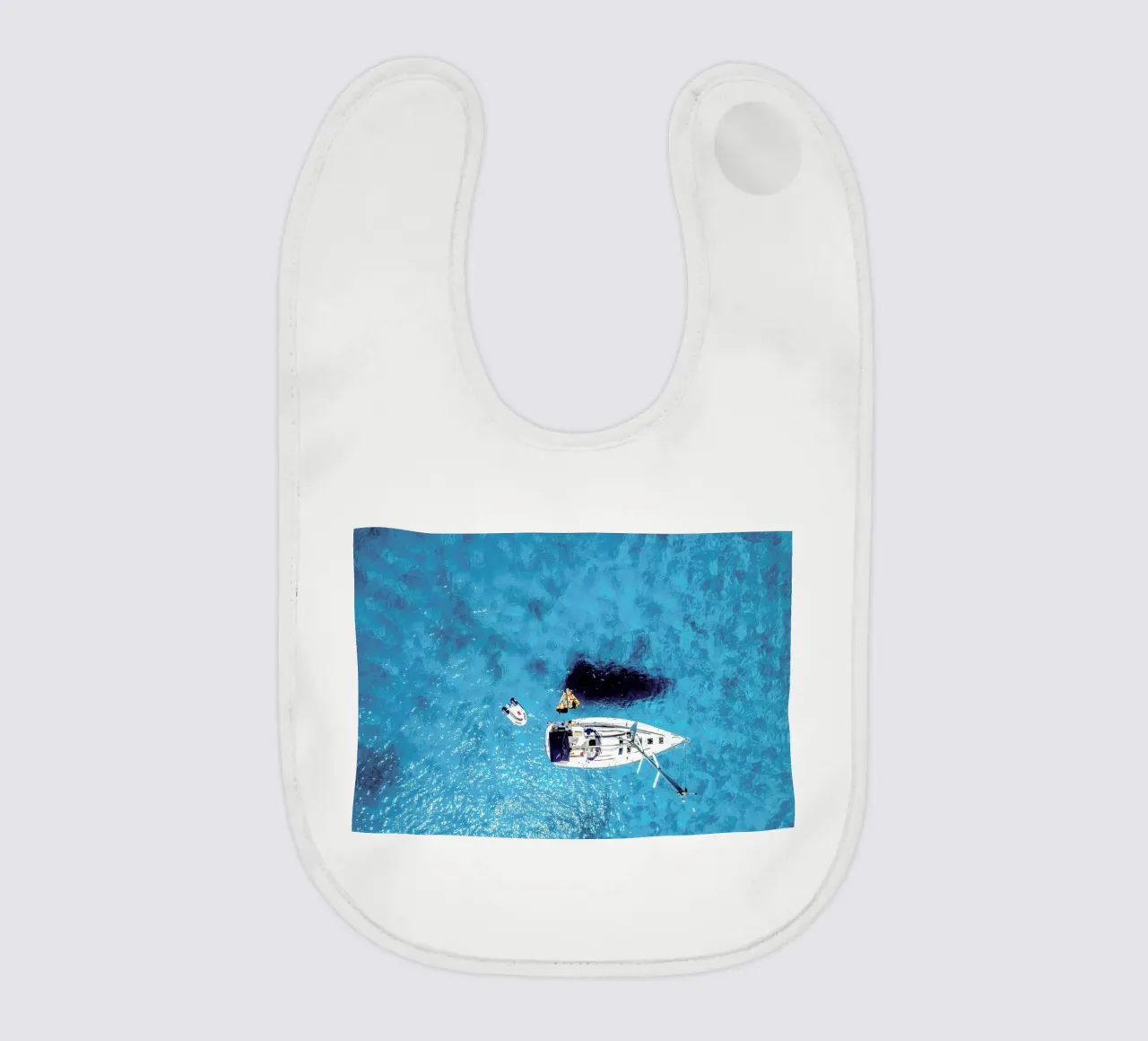 Pizza baby bib by ROBERTO H