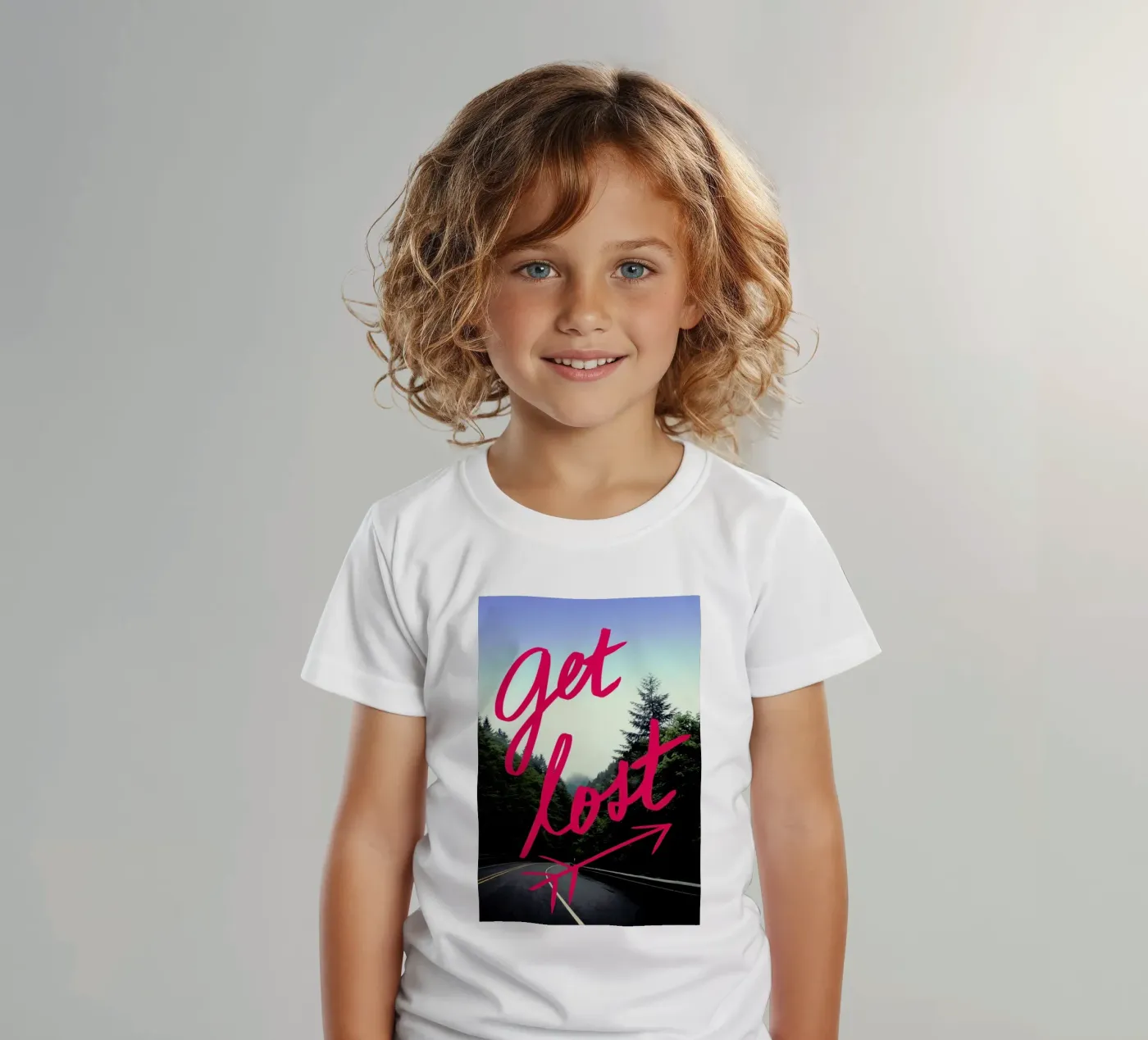 Get Lost kinder t-shirt van Leah Flores