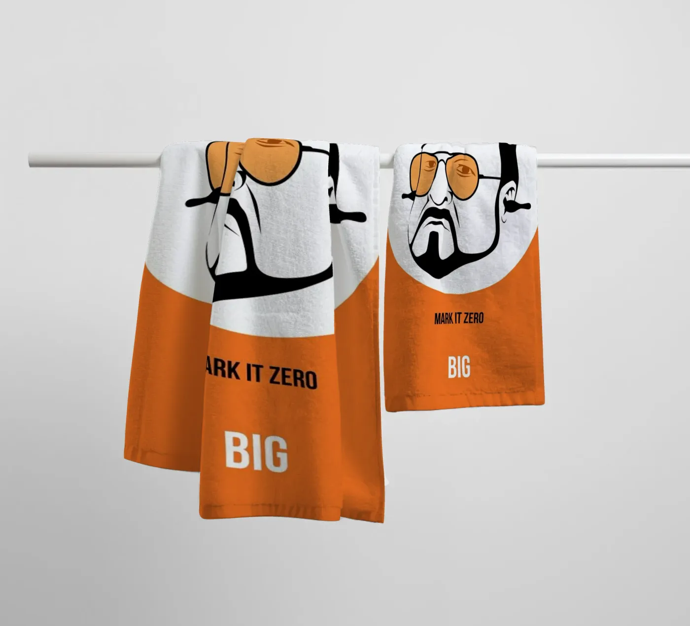 Big Poster 2 badhanddoek van Naxart