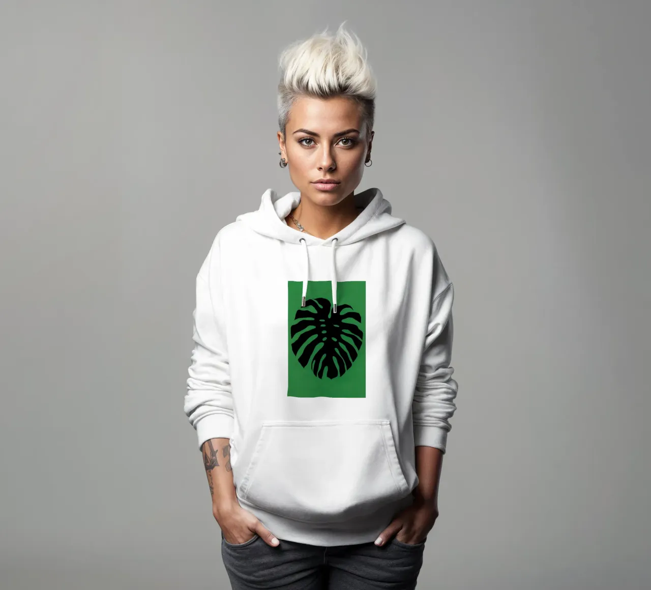 Black Monstera felpa con cappuccio da Rosi Feist