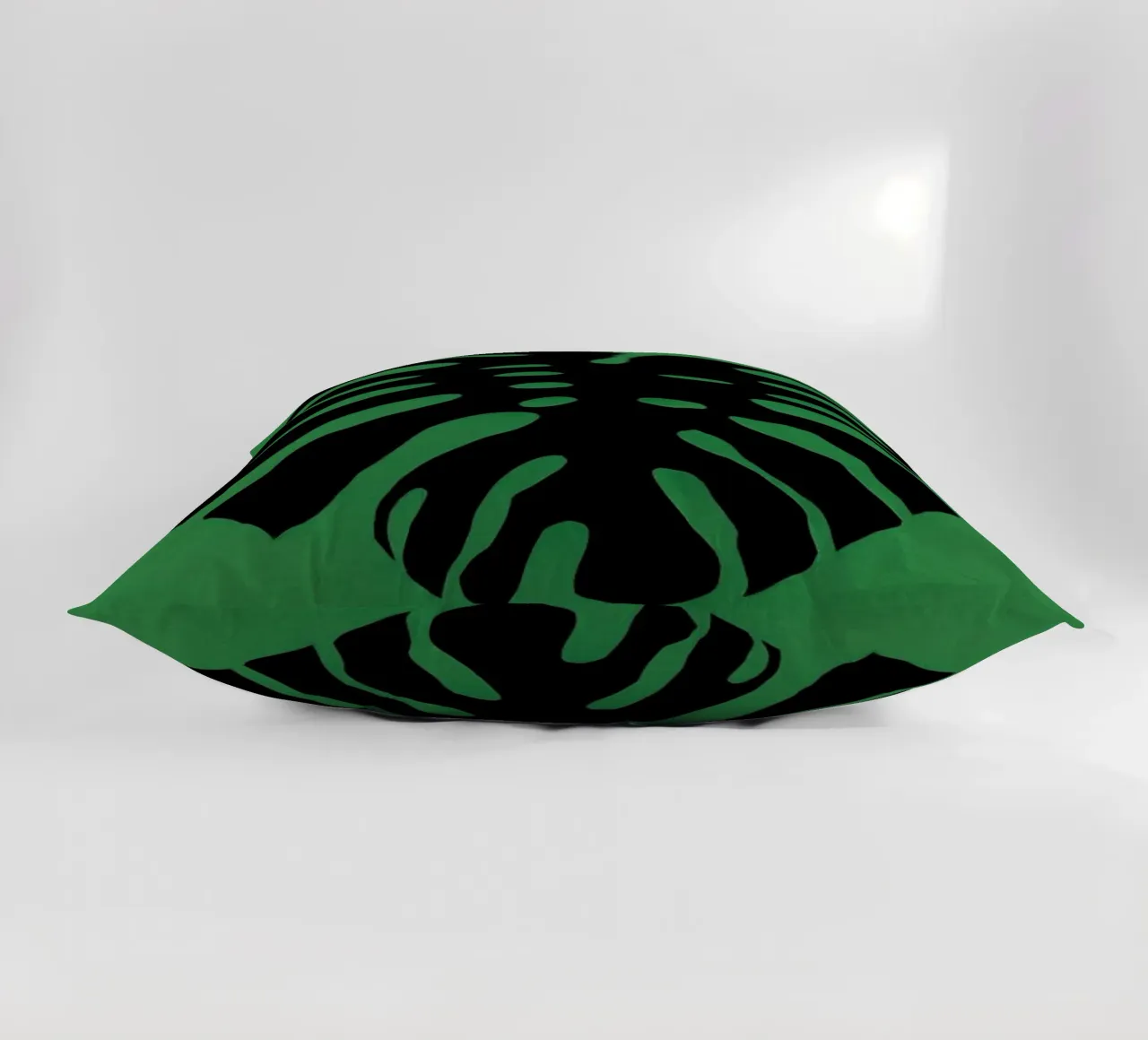 Black Monstera cojín de Rosi Feist