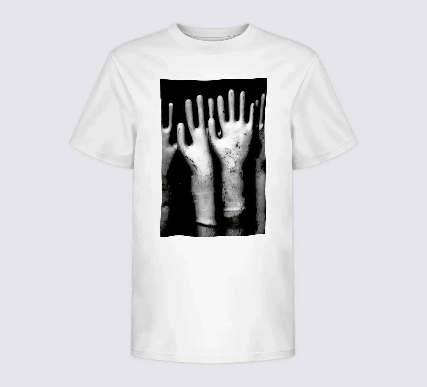 Hands t-shirt bambini da Magdalena Martin Photography