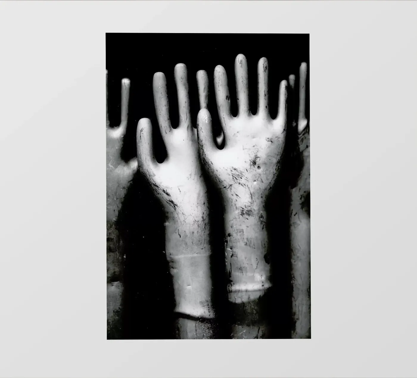 Hands pellicola backlit da Magdalena Martin Photography