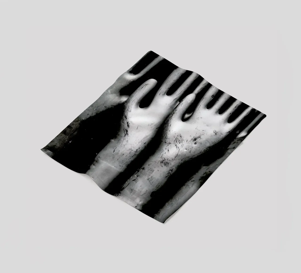 Hands coperta in pile da Magdalena Martin Photography