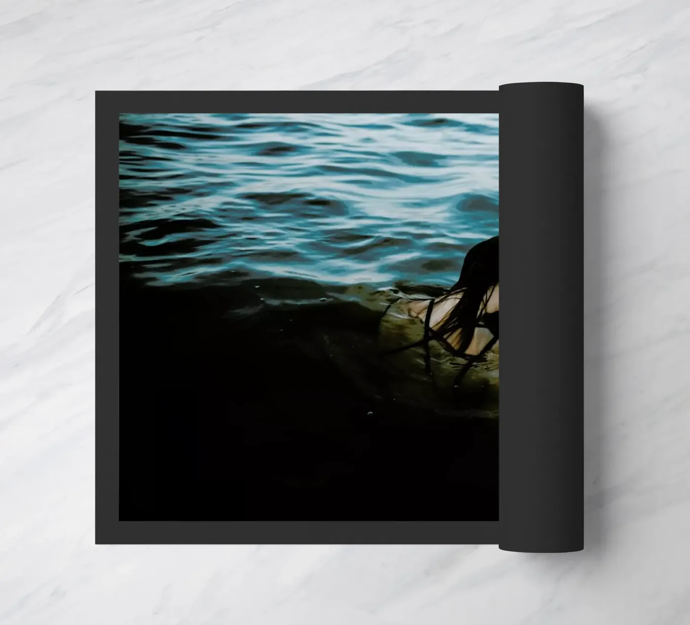 Drowning deurmat van Chris Abatzis