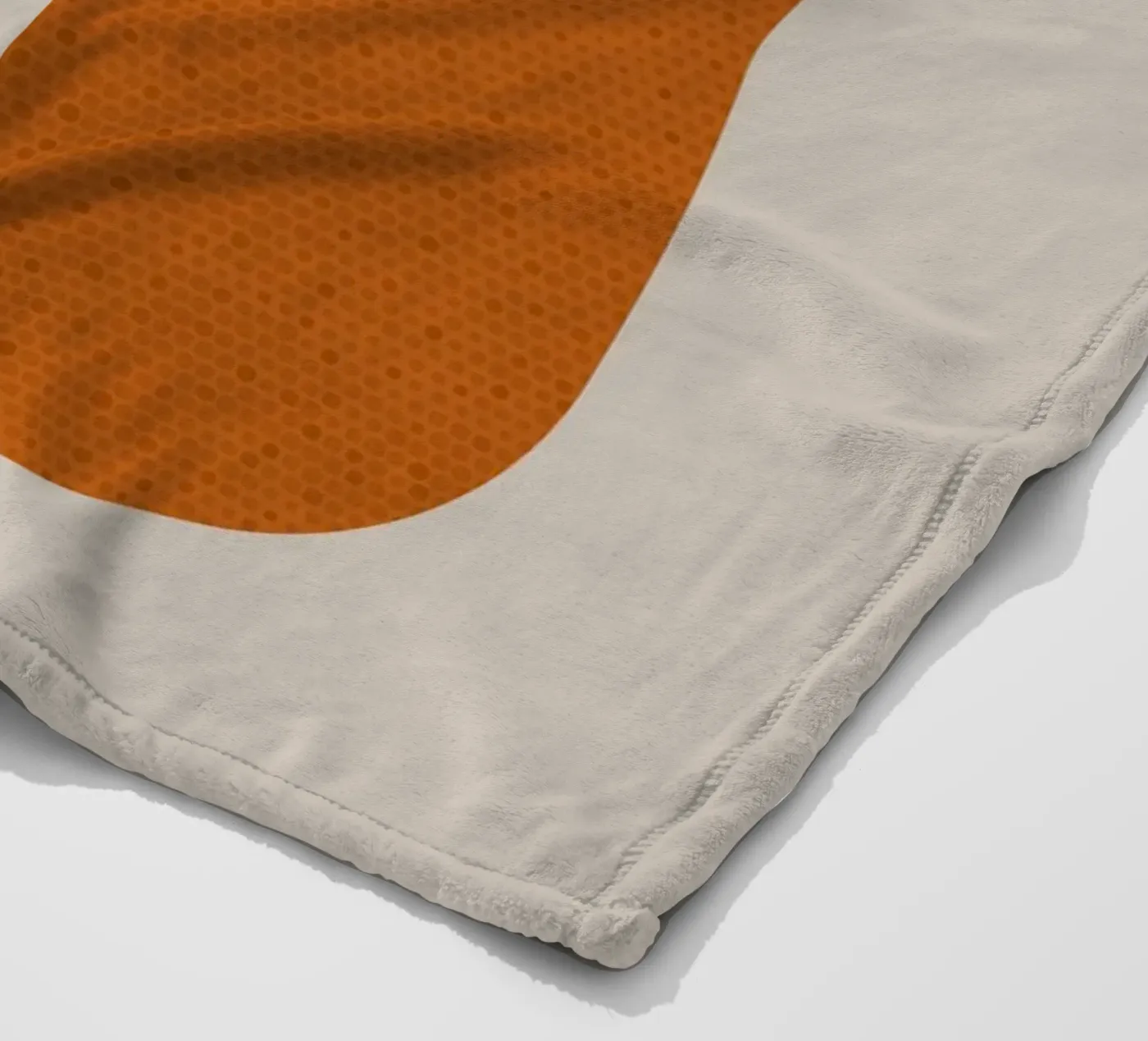 Scoiattolo rosso coperta in pile da The Printed Sparrow