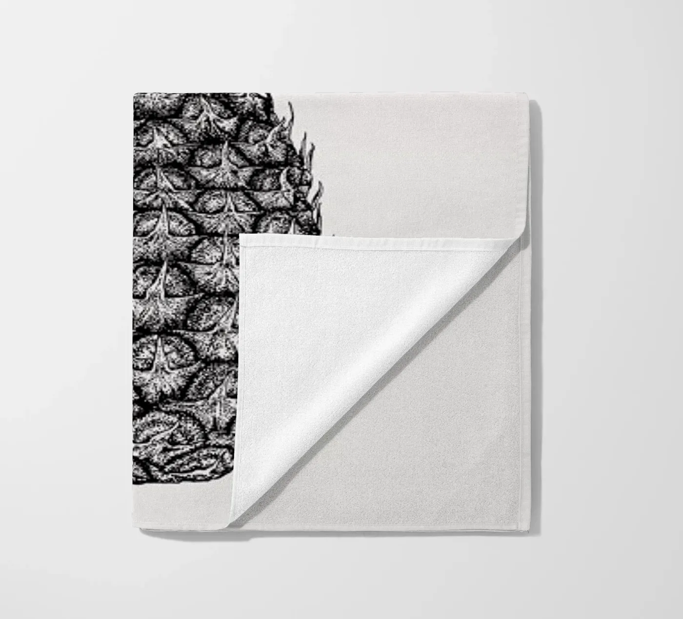 Pineapple Strandtuch von Flora & Fauna