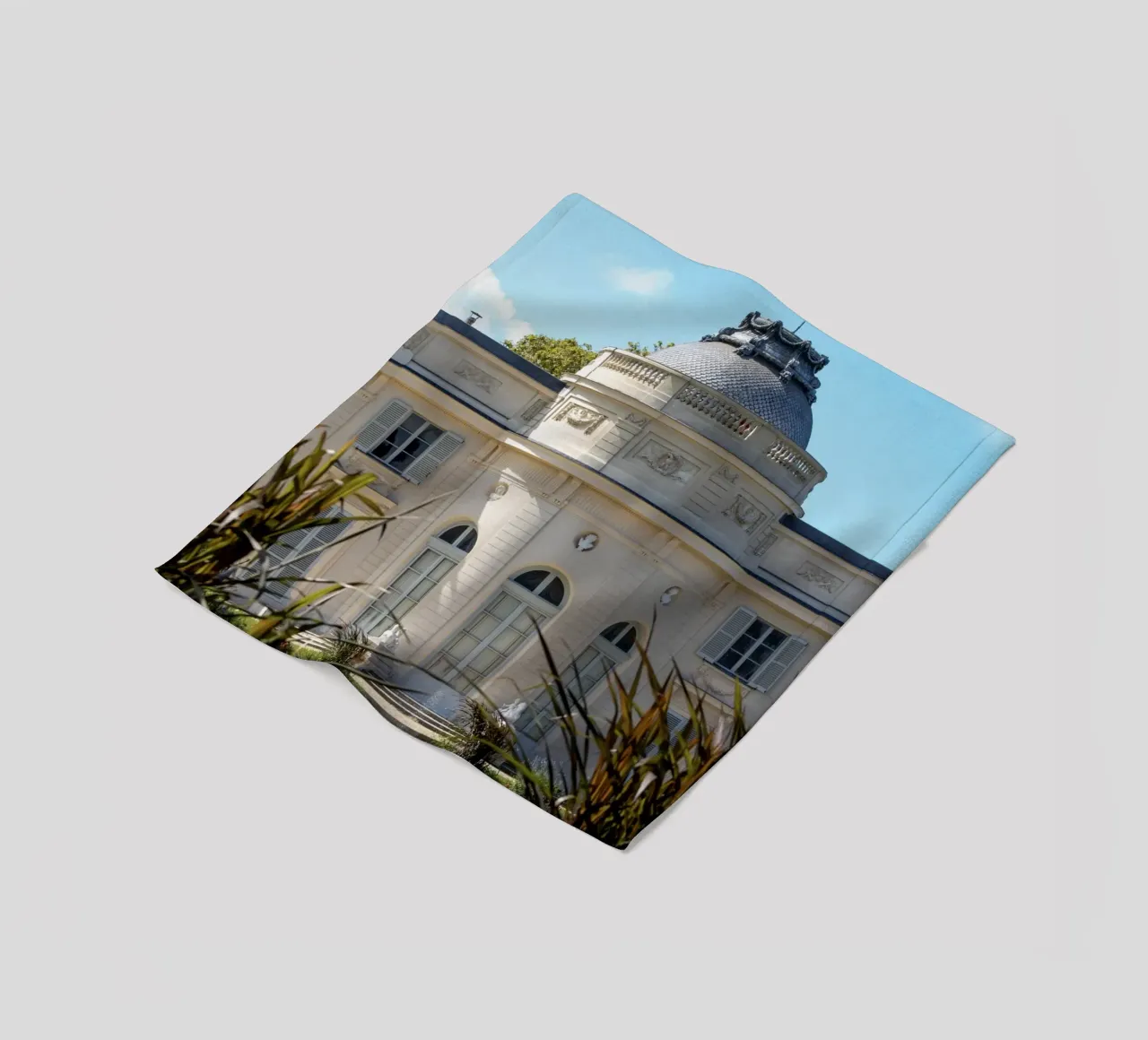 Parc Bagatelle fleece blanket by Léa Lefebvre Photography