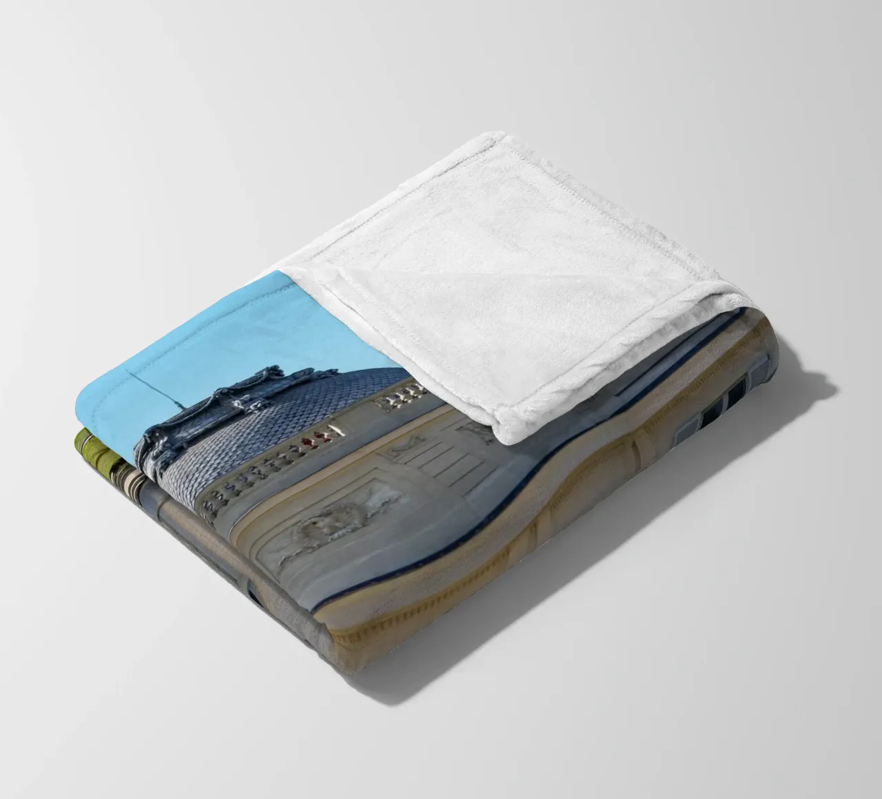 Parc Bagatelle fleece blanket by Léa Lefebvre Photography