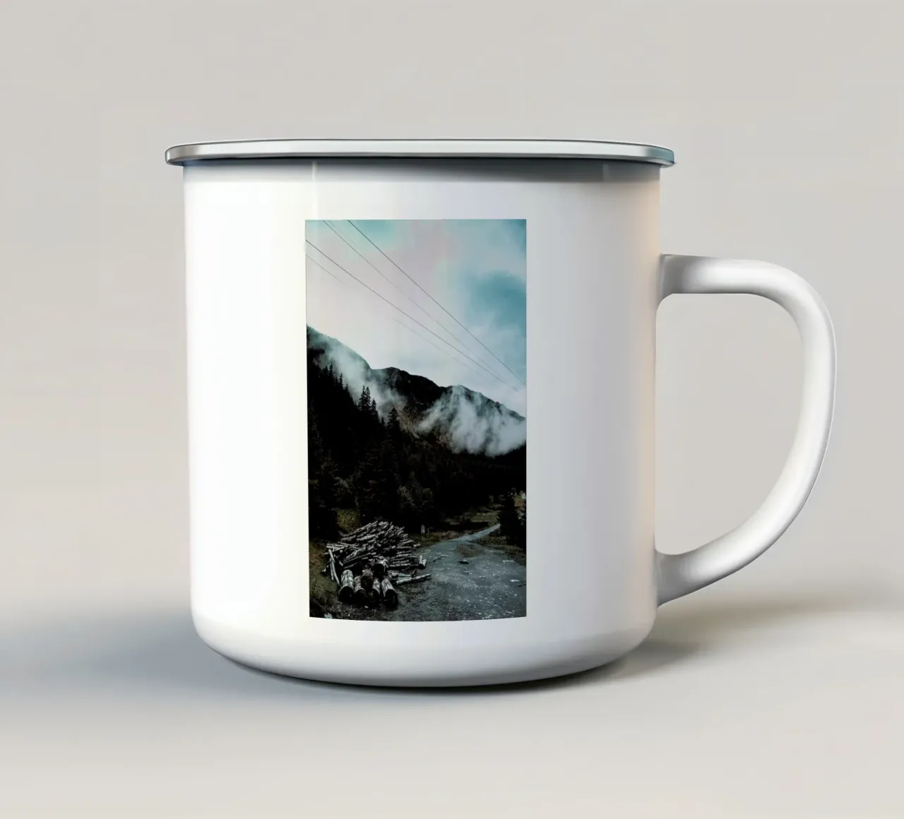 Hazy Mornings tazza in smalto da Sebastian Hilgetag