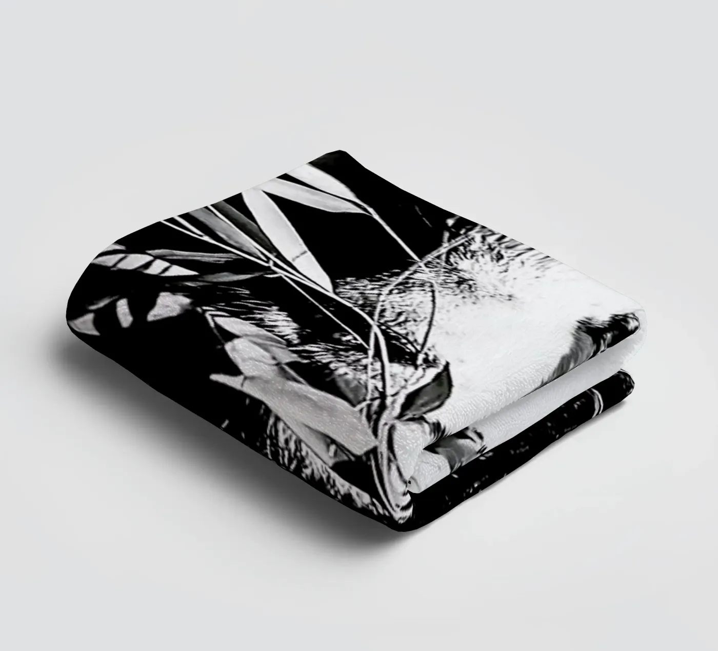 Hungry Panda towel by Babett Schultze