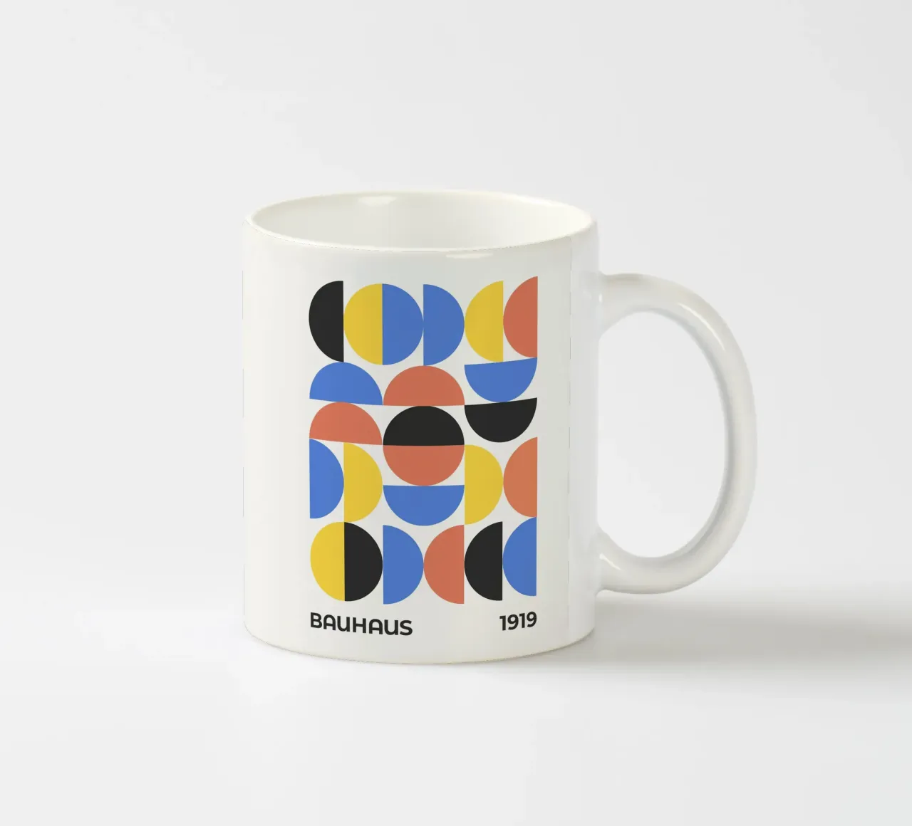 Mostra Bauhaus 1919 Modello multicolore Stile 2 tazza in ceramica da Paigaam Studio