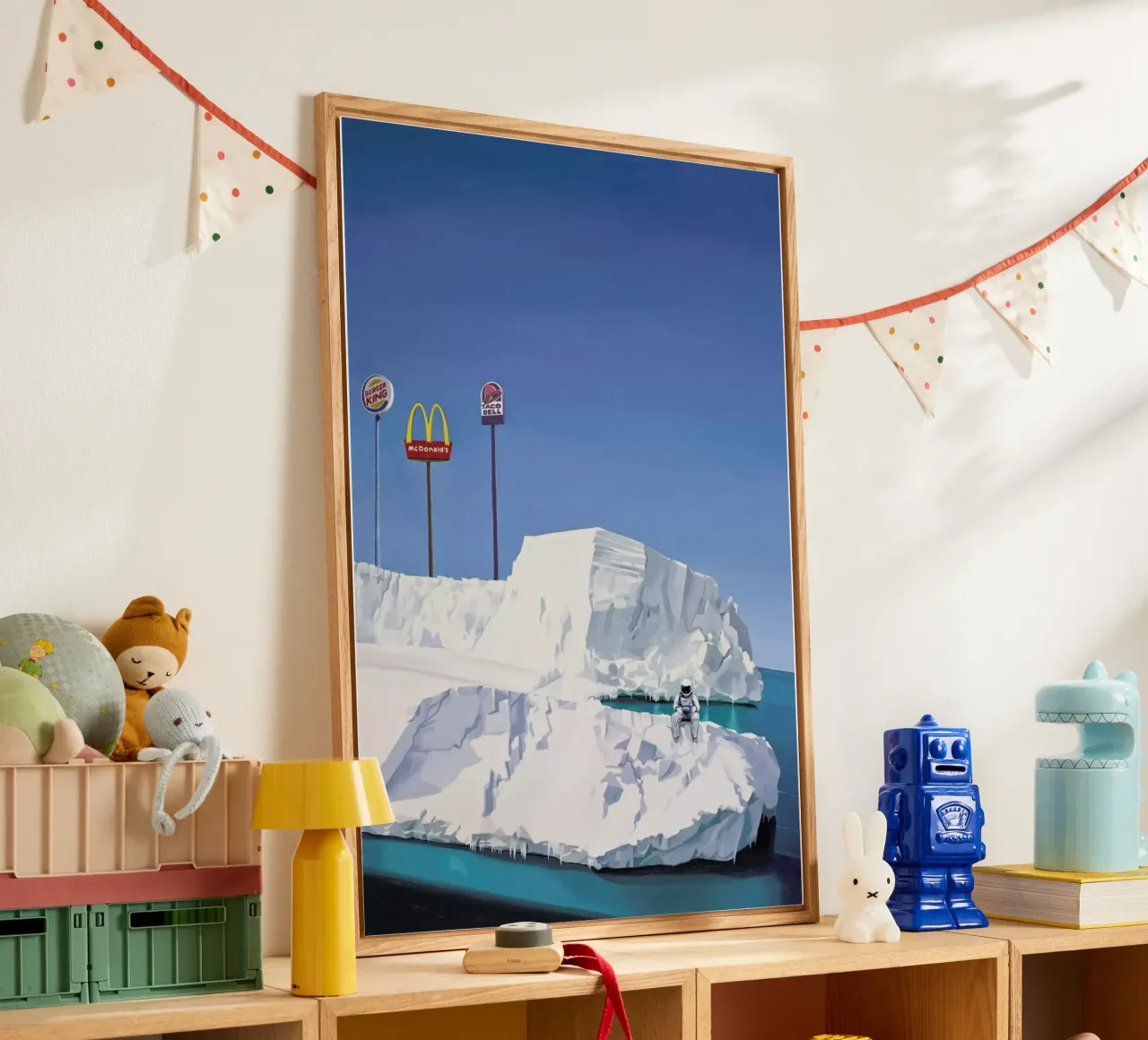 The Iceberg plexiglass da Scott Listfield