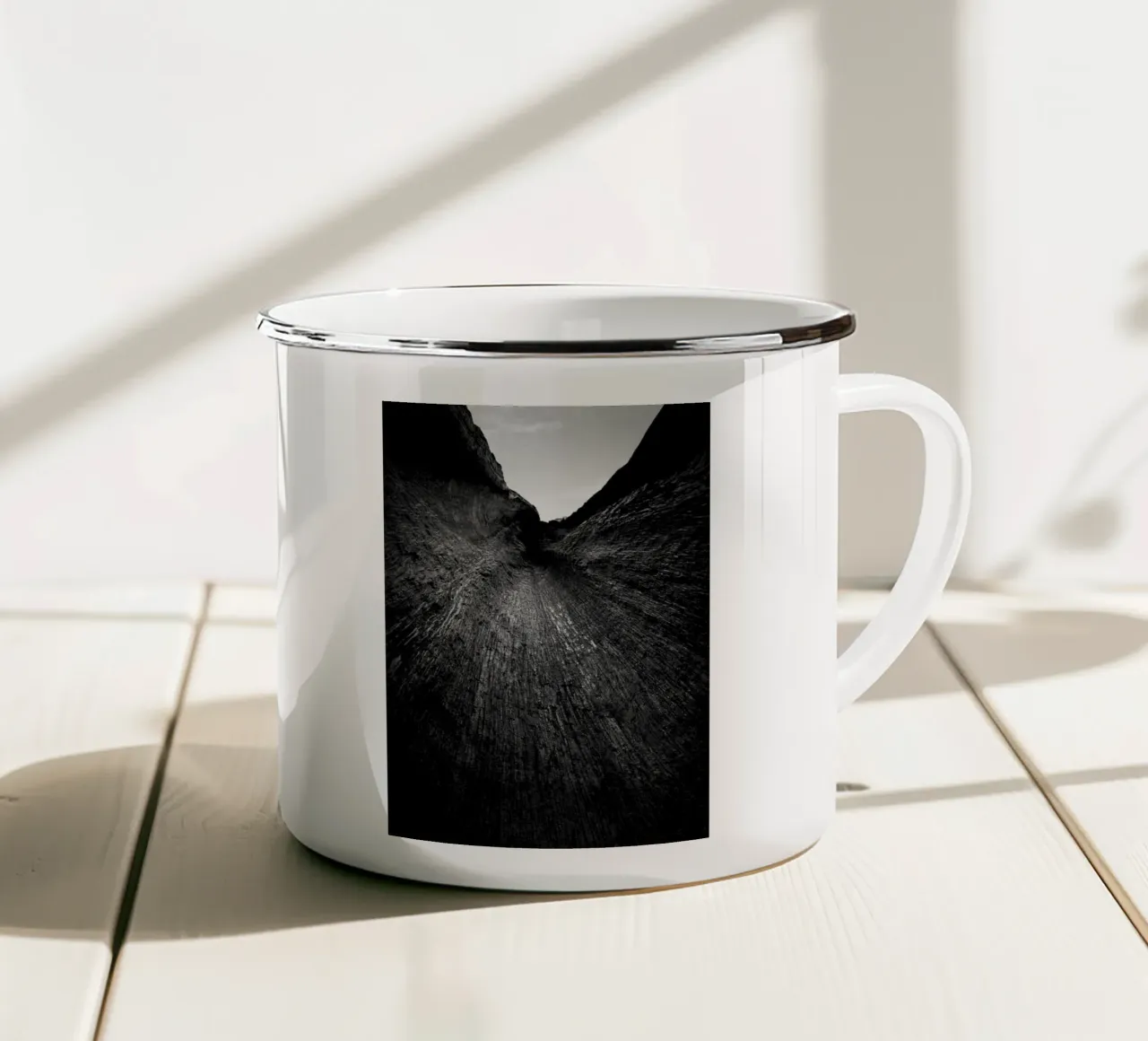 Mania Landscapes Raw 21 Sequoia Tree (USA) tazza in smalto da Mania Print Collection